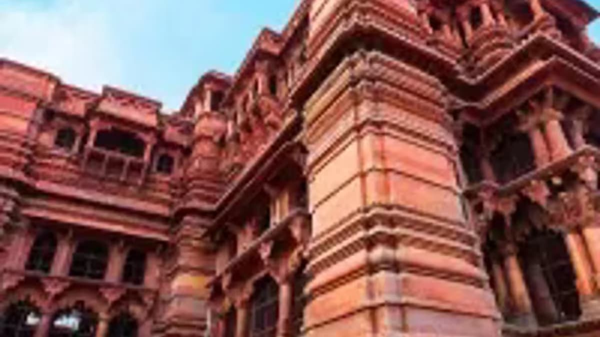 Chaurasi Khamba (Nanda Bhavan & Putana Moksha Sthal) in Gokul, Mathura Braj Bhoomi - Real Darshan Photograph