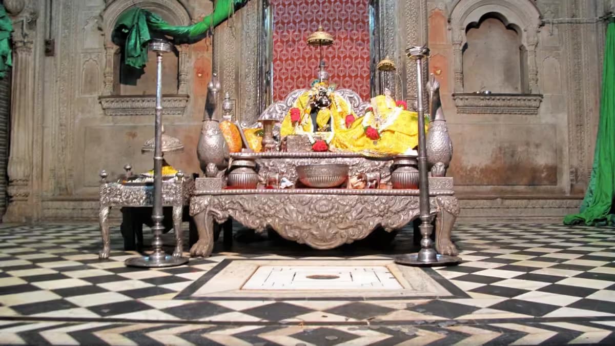 Shri Radha Raman Mandir in Vrindavan, Mathura Braj Bhoomi - Real Darshan Photograph
